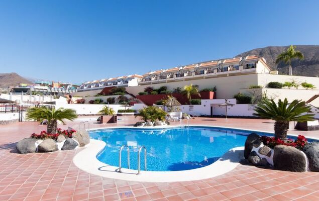 Clark Fewo - Photo 1